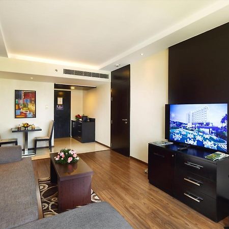 Hycinth Hotels Thiruvananthapuram Εξωτερικό φωτογραφία