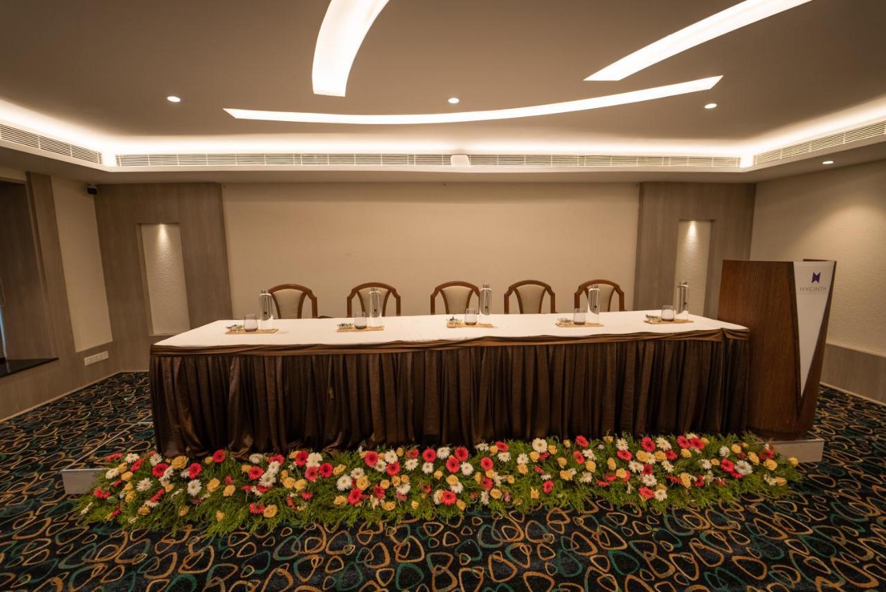 Hycinth Hotels Thiruvananthapuram Εξωτερικό φωτογραφία