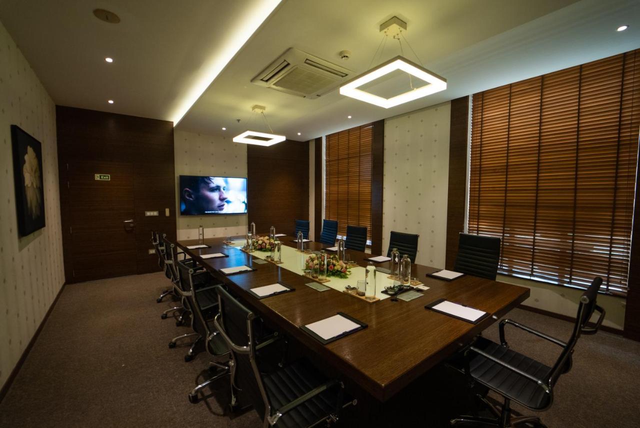 Hycinth Hotels Thiruvananthapuram Εξωτερικό φωτογραφία