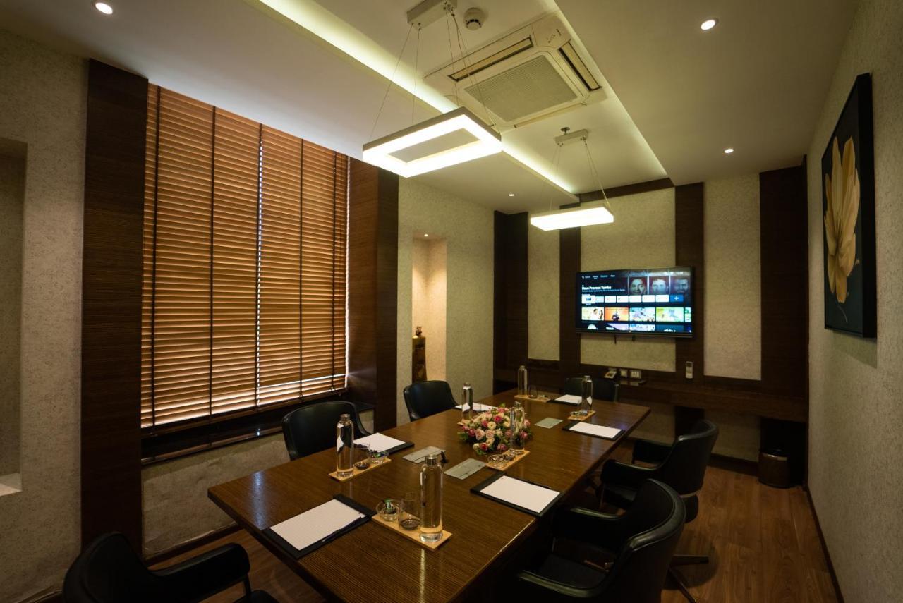Hycinth Hotels Thiruvananthapuram Εξωτερικό φωτογραφία