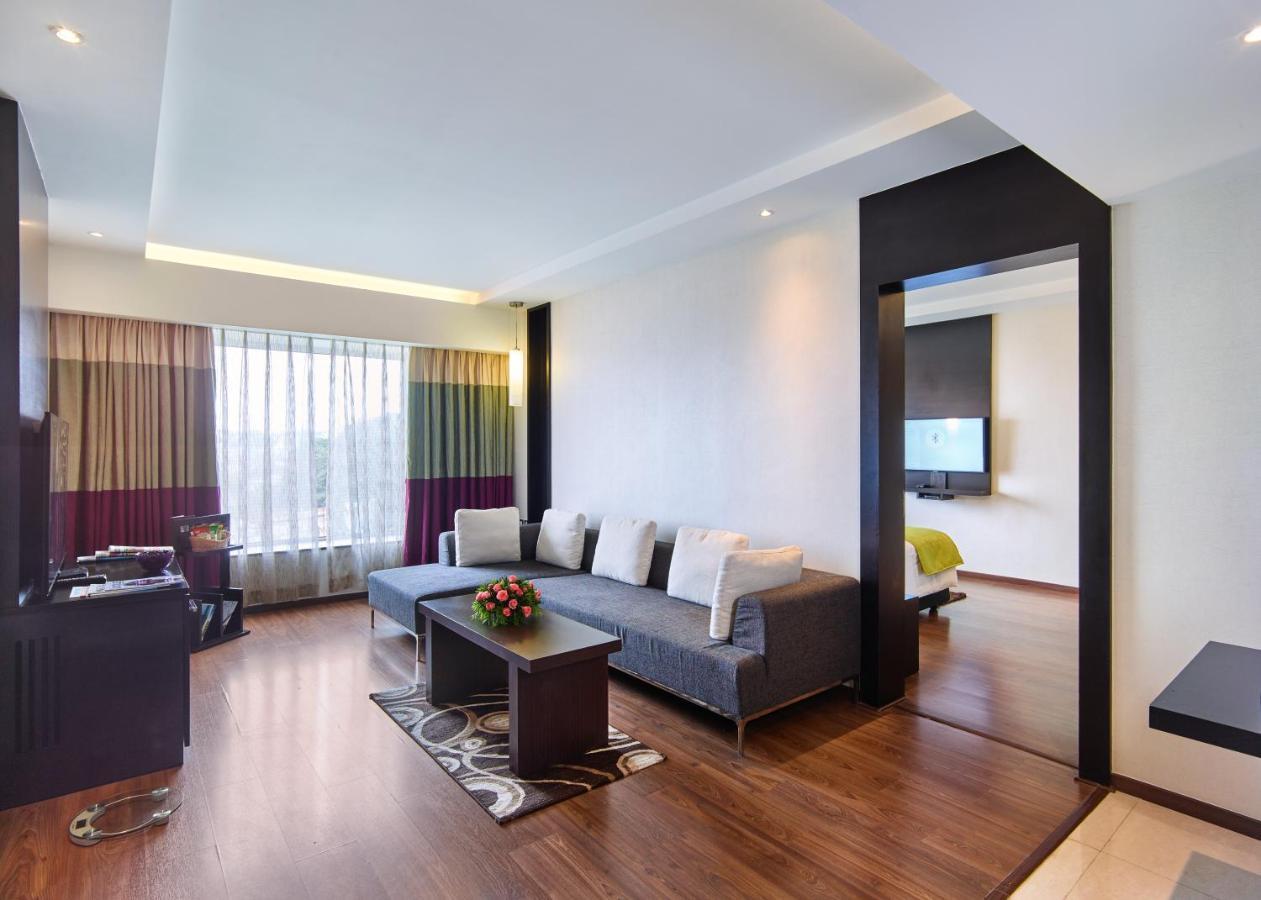 Hycinth Hotels Thiruvananthapuram Εξωτερικό φωτογραφία