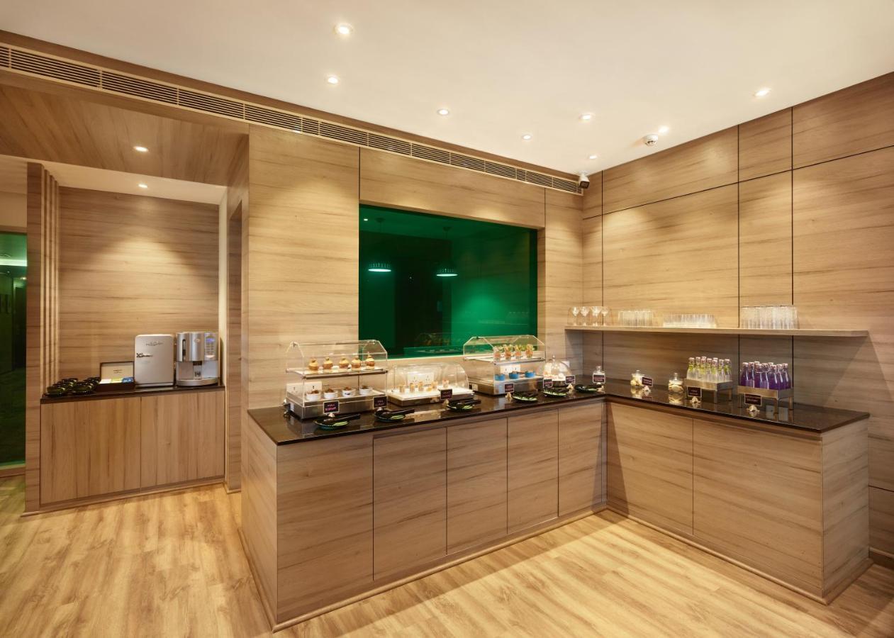 Hycinth Hotels Thiruvananthapuram Εξωτερικό φωτογραφία