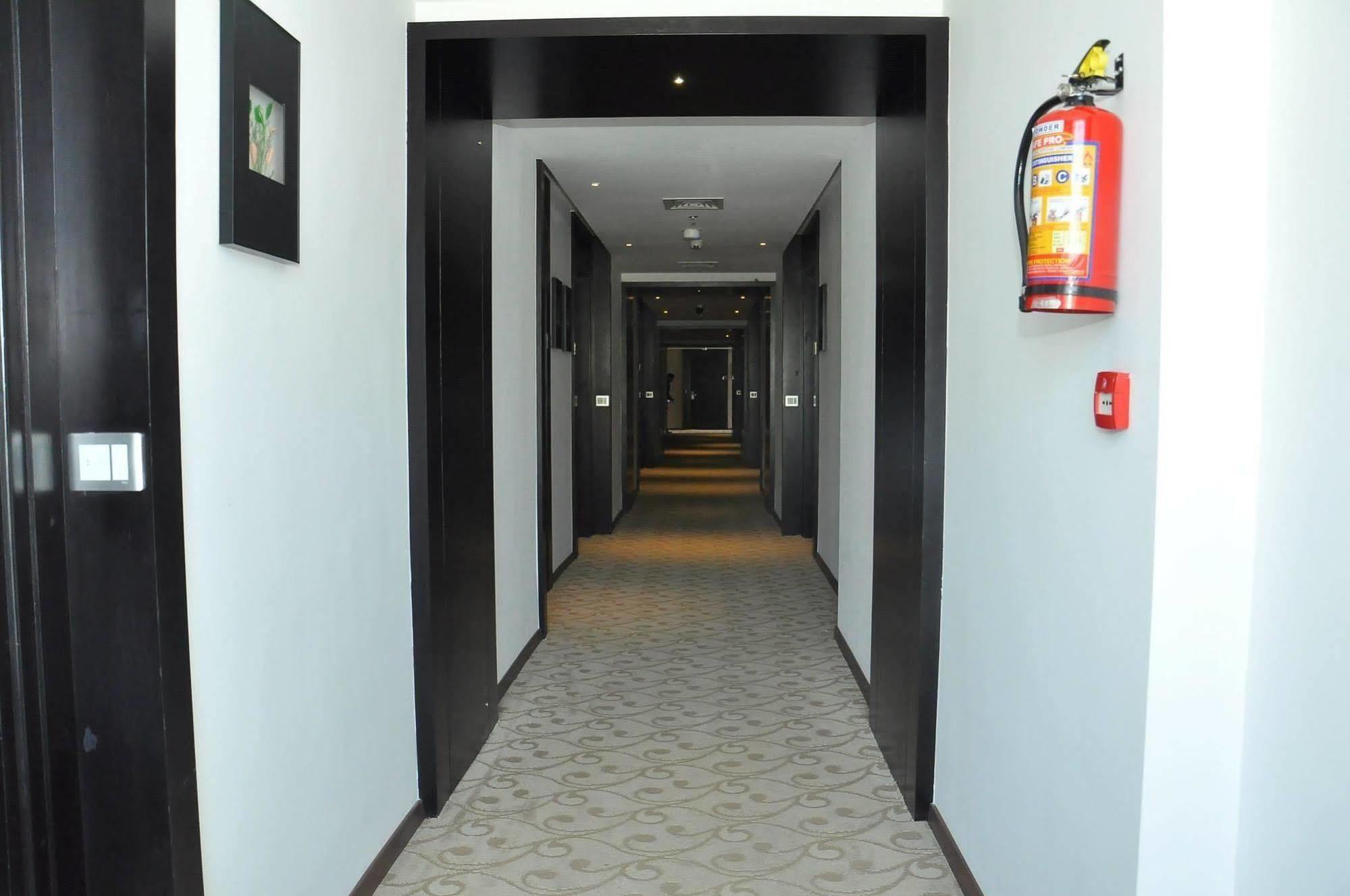 Hycinth Hotels Thiruvananthapuram Εξωτερικό φωτογραφία